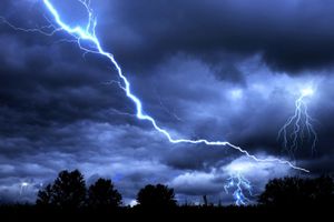 Depresión tropical en el Golfo de México se convierte en la tormenta tropical Debby