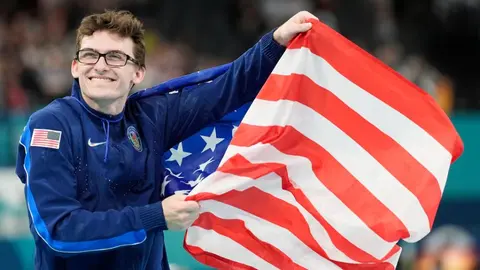 Stephen Nedoroscik; multimedallista olímpico, armó un cubo Rubik en 15 segundos