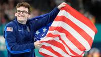 Stephen Nedoroscik; multimedallista olímpico, armó un cubo Rubik en 15 segundos