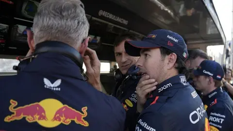Checo Pérez previo al Gran Premio de Emilia-Romagna: "Trabajaremos para volver al podio"