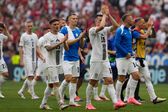 ¡Otro final cardíaco! Eslovenia deja ir su primera victoria en Eurocopa tras empatar ante Serbia