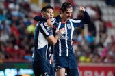 Rayados vence a Necaxa con polémica arbitral