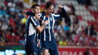 Rayados vence a Necaxa con polémica arbitral