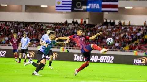 Costa Rica y Uruguay empatan sin goles en partido de preparación para Copa América