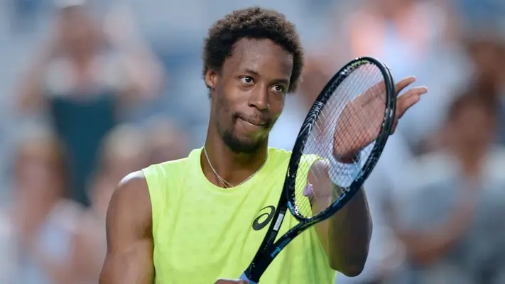 Félix Auger-Aliassime y Anna Kalínskaya intentan recrear famoso tiro de Gaël Monfils