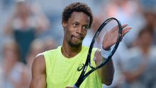 Félix Auger-Aliassime y Anna Kalínskaya intentan recrear famoso tiro de Gaël Monfils