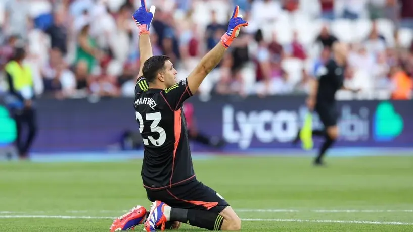 Premier League: Emiliano 'Dibu' Martínez renovó contrato con Aston Villa