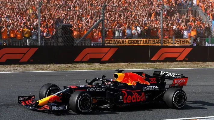 Red Bull defiende a Checo Pérez y admiten falla con RB20: “Tomamos el camino equivocado”
