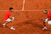 Rafael Nadal y Carlos Alcaraz avanzan a Cuartos de Final en París 2024