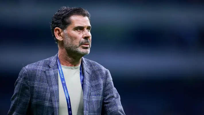 Fernando Hierro dejará Chivas para unirse al Al-Nassr de Arabia