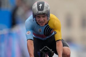Remco Evenepoel rompe sequía de 100 años sin medalla olímpica para Bélgica