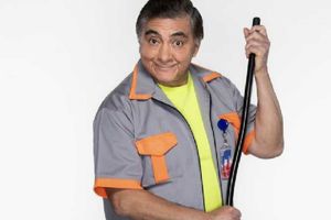 Huicho Domínguez está dispuesto a trabajar hasta en la calle