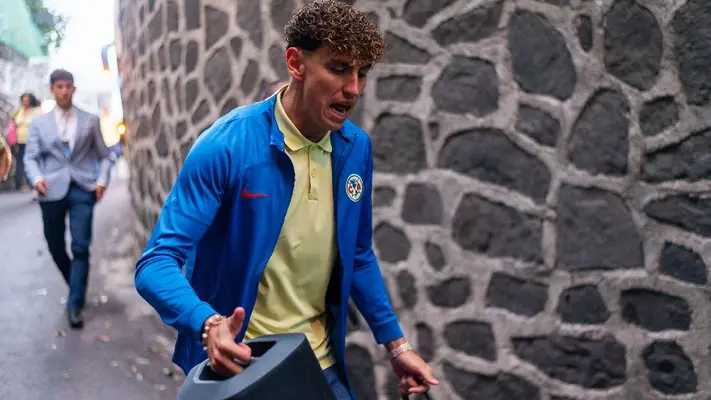 ¡Renovado con el América! Igor Lichnovsky también se renovó el teñido de su cabellera