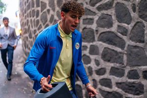 ¡Renovado con el América! Igor Lichnovsky también se renovó el teñido de su cabellera