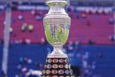 ¡Invitado de lujo! El trofeo de Copa América estuvo presente en el Cruz Azul vs Rayados