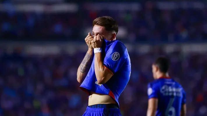 Rodrigo Huescas se despide de Cruz Azul: "Llevaré estos colores siempre en mi corazón"