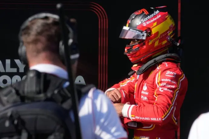 Williams comenzó negociaciones con Carlos Sainz para la temporada 2025