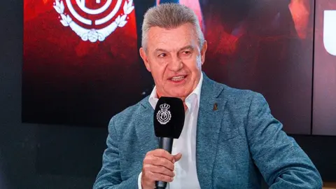 Javier Aguirre se despidió del Mallorca en un evento emotivo: 'No me quiero romper, debo aguantar'