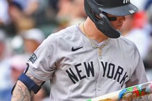 Alex Verdugo estrena bat muy mexicano con los Yankees