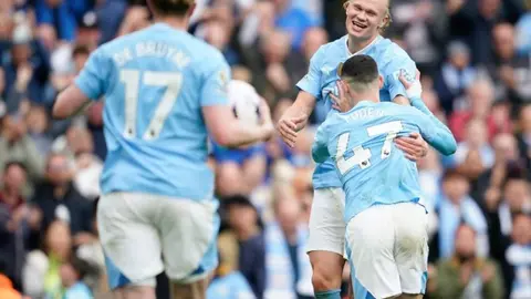 Poker de Erling Haaland comandó a Manchester City en la victoria ante Wolverhampton