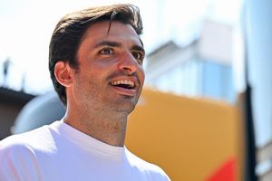 Carlos Sainz ya tiene escudería para 2025, el español firmó con Williams