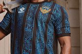 ¡Joya! Camiseta del Latina Calcio de la Serie C rompe las redes por espectacular diseño