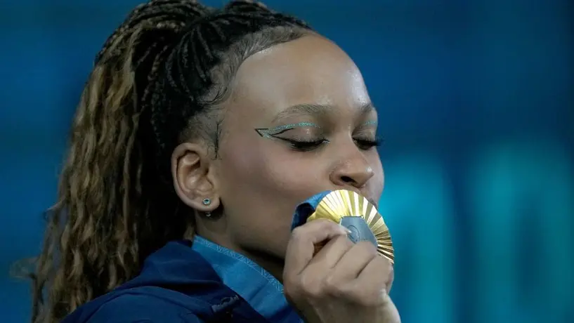 Rebeca Andrade luego de vencer a Simone Biles en la prueba de piso: "Lo deseaba con todas mis fuerzas"