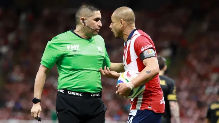 Clásico Nacional: Óscar Mejía será el árbitro central para el Chivas vs América en las 'Semis' de Ida
