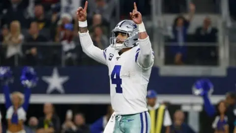 Brandin Cook defiende a Dak Prescott de las críticas previo al arranque de la temporada