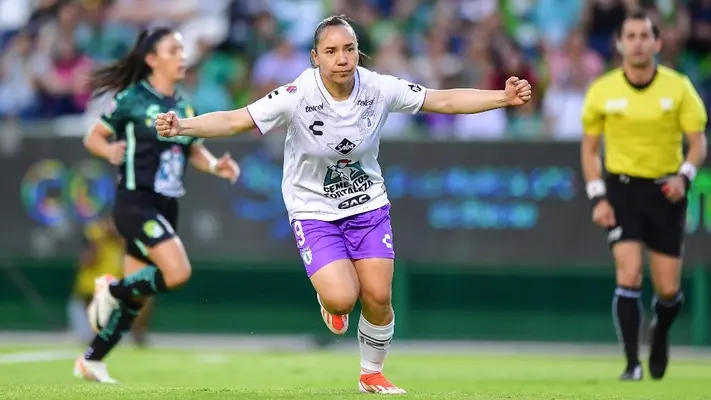 ¡Tuza histórica! Con gol ante León, Charlyn Corral se convirtió en la máxima anotadora del Pachuca