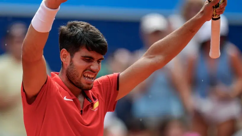 Carlos Alcaraz avanza a Semis y se pone a una victoria de sellar medalla en París 2024