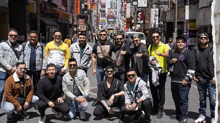 La banda "El Recodo" ofreció un concierto en las calles de Japón, la policía los detuvo