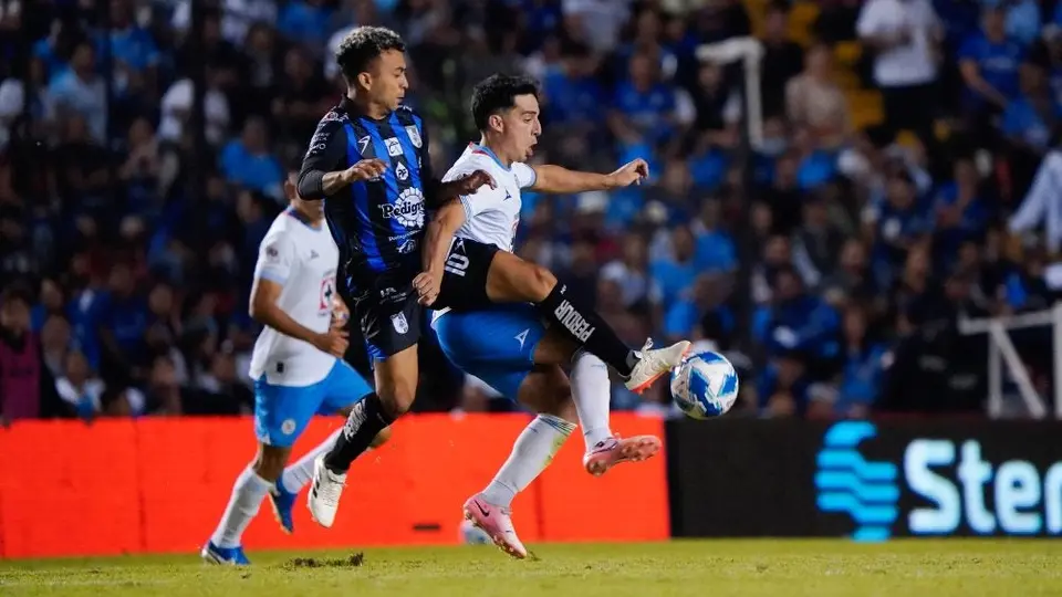 Liga MX: Cruz Azul logra sufrido triunfo ante Gallos Blancos de Querétaro