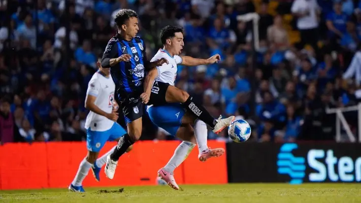 Liga MX: Cruz Azul logra sufrido triunfo ante Gallos Blancos de Querétaro