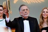 El director Francis Ford Coppola es acusador de besar y abrazar a actrices sin su consentimiento