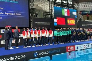 ¡Espectacular! Equipo mexicano de natación artística conquista oro en Copa del Mundo, en París