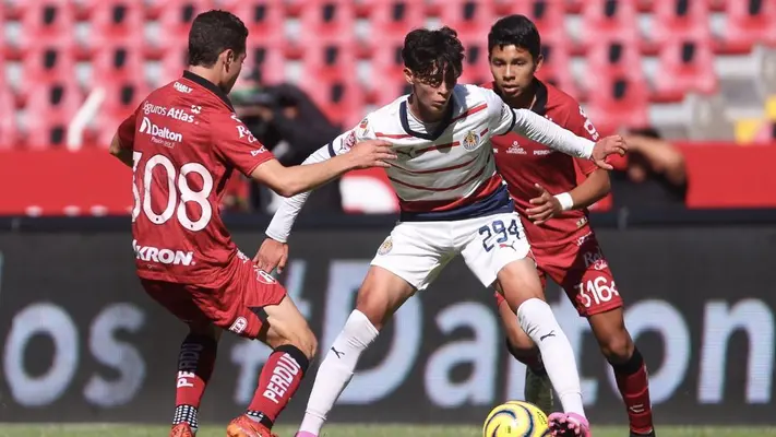 Clásico Tapatío Sub-16 termina en bronca tras la coronación del Rebaño Sagrado