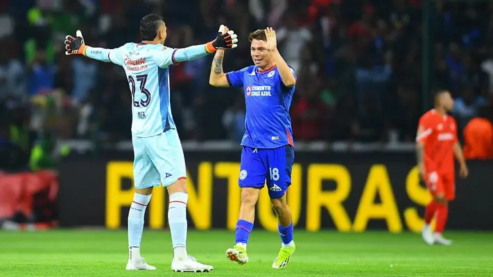 Cruz Azul vence a Toluca y asegura su lugar en la Liguilla del Clausura 2024