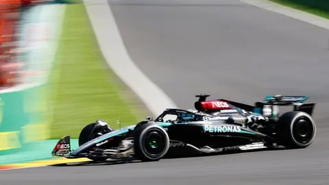 Tras descalificación de Russell, Checo Pérez es séptimo en Bélgica y Hamilton gana