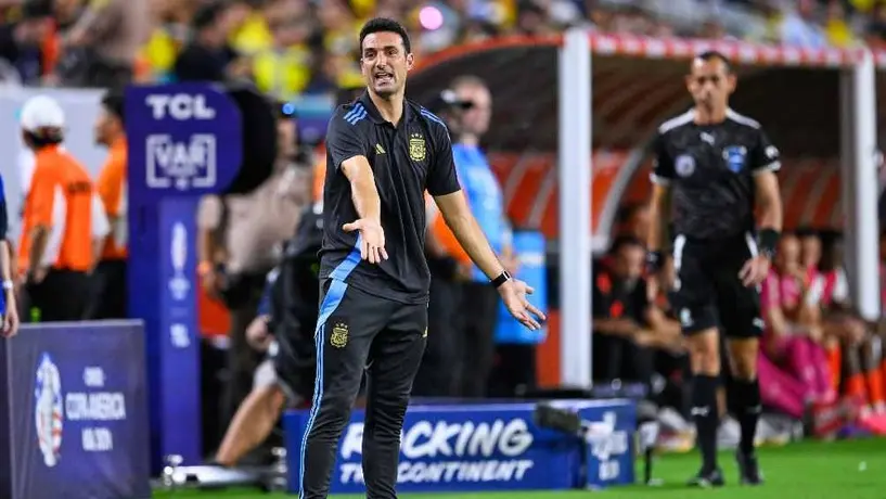 Lionel Scaloni sobre las canchas de cara al Mundial 2026: 'Yo imagino que van a ser reglamentarias'