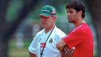 Javier Aguirre y Rafael Márquez no vivirán en México a pesar de dirigir a la Selección Nacional