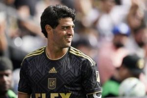Carlos Vela regresa a Europa tras no renovar con el LAFC