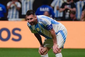 Aficionado de Santos 'explota' contra Messi en Copa América: 'Es una basura, lo peor del futbol'