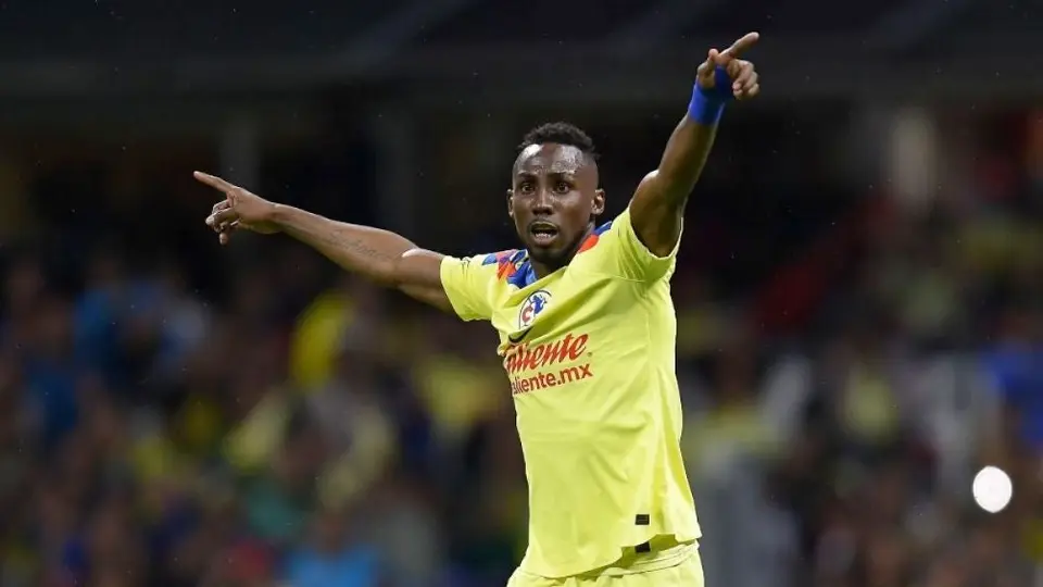 América ya recibió una oferta por Julián Quiñones; así lo reveló Carlos Ponce en Los Informantes