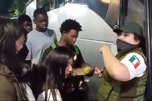 Desalojan campamento de migrantes en la colonia Juárez en la CDMX