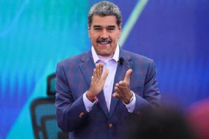 Nicolás Maduro adelanta la Navidad en Venezuela para octubre