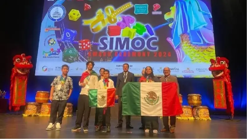 Estudiante mexicano se lleva plata y bronce en la Olimpiada de Matemáticas en Singapur