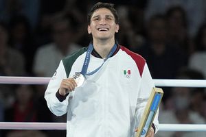 París 2024: AMLO manda felicitaciones a Marco Verde tras medalla de plata en boxeo