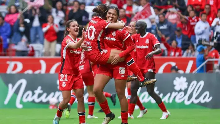 Chivas Femenil pierde el invicto ante Toluca y se aleja de los primeros puestos