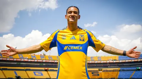 Pese a fichaje con Tigres, Uriel Antuna no pierde sueño de llegar a Europa